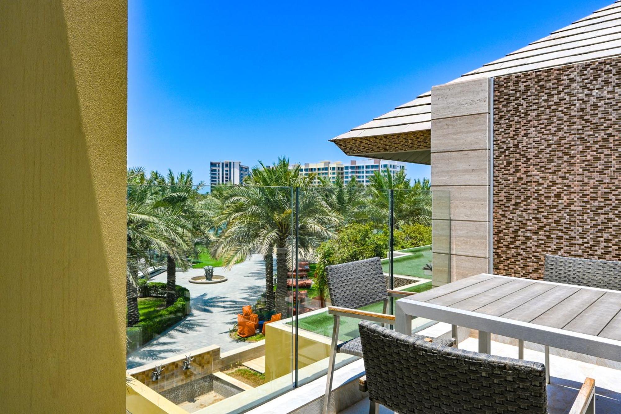 מנאמה Palavra Resort מראה חיצוני תמונה View from a suite